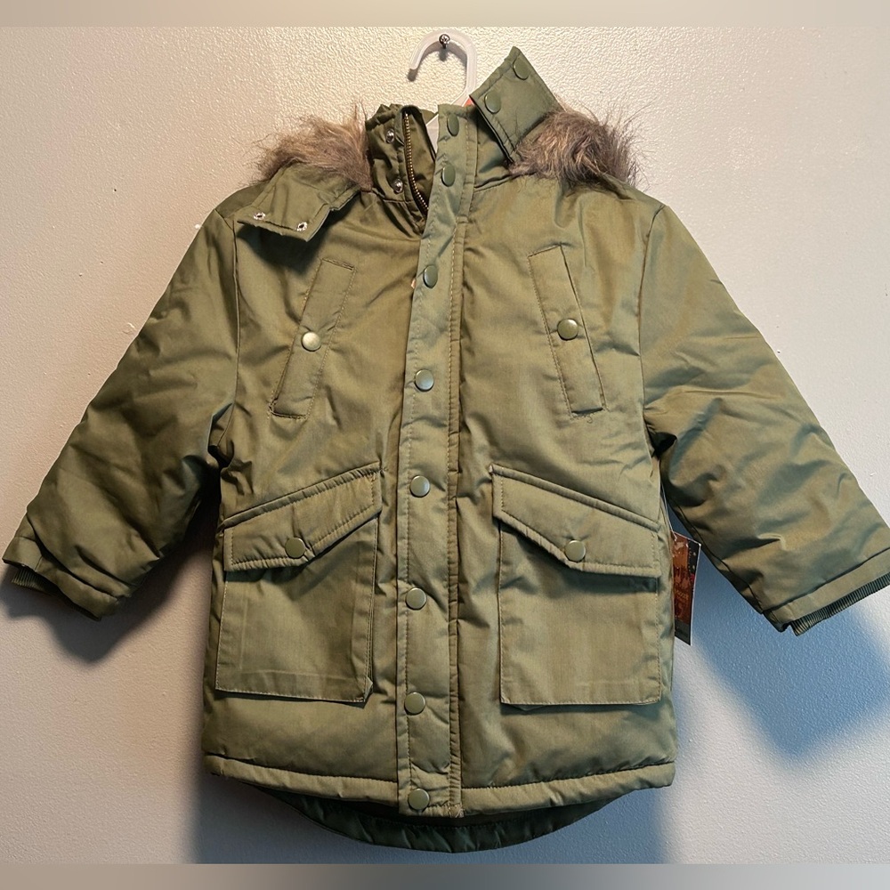 Toddlers Faux Fur Sherpa Lined Hooded Warm Winter Jacket Size 4T Green in Color